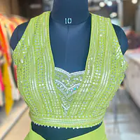 Draping Saree With Heavy Blouse