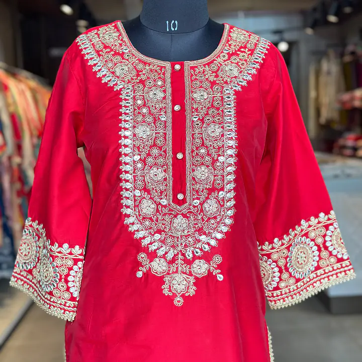 STRAIGHT SUIT SET IN ZARI WORK - 44