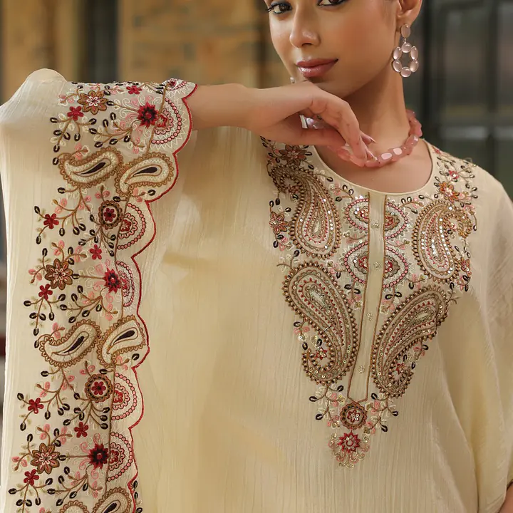 KAFTAN IN HEAVY EMBROIDERY - Lavender - 38