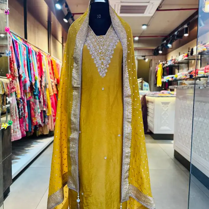 Pure Tissue Handwork Suit